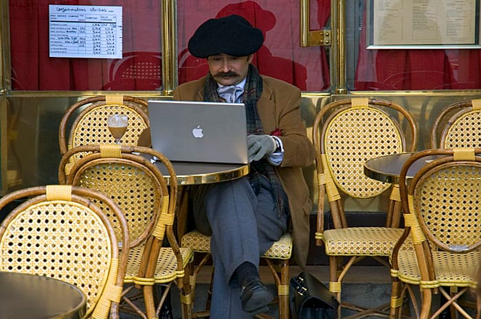 Apple in Paris
