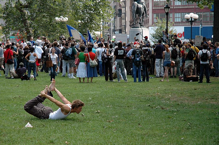 Yogi protester