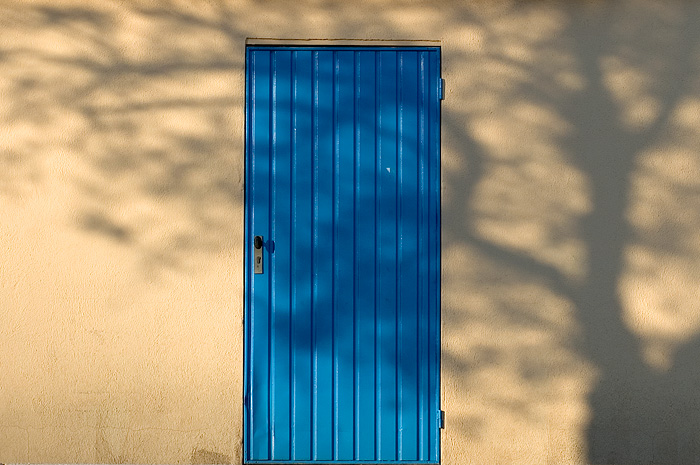 a picture called blue door should be here...