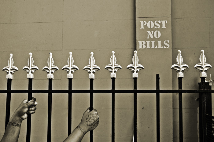 a picture called Post No Bills should be here...