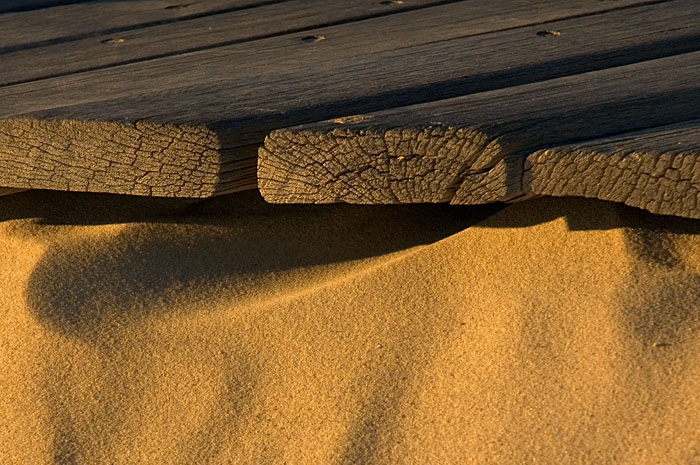 a picture called Wood and Sand should be here...